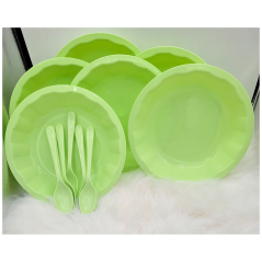 Ensemble de 6 plats et 6 cuillières en plastique vert