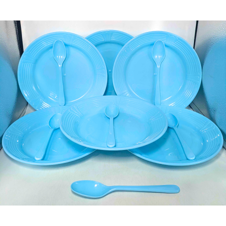 Ensemble de 6 plats et 6 cuillères en plastique bleu