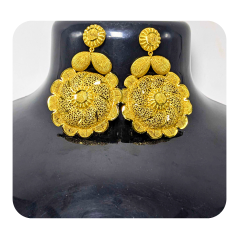Boucle d'oreille plaqué or Woura 1