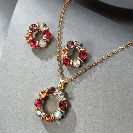 Ensemble de bijoux en strass colorés