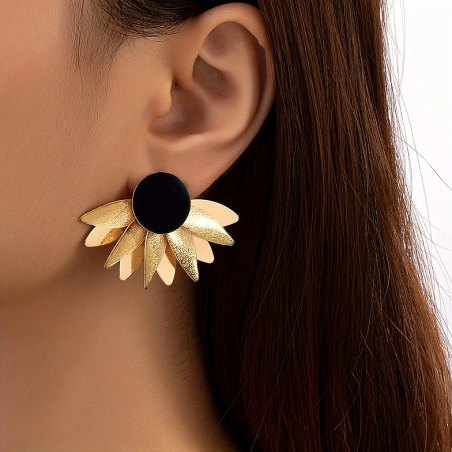 Bijou unique rond noir avec accents en forme de feuille