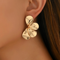 Boucles d'Oreilles Plaquées Or à Motifs Floraux